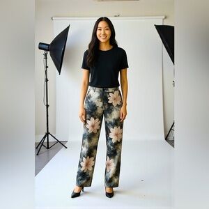 L’Atiste by Amy Silky Floral Print Pleated Front Pants 🤍🩷🖤🩵🤎